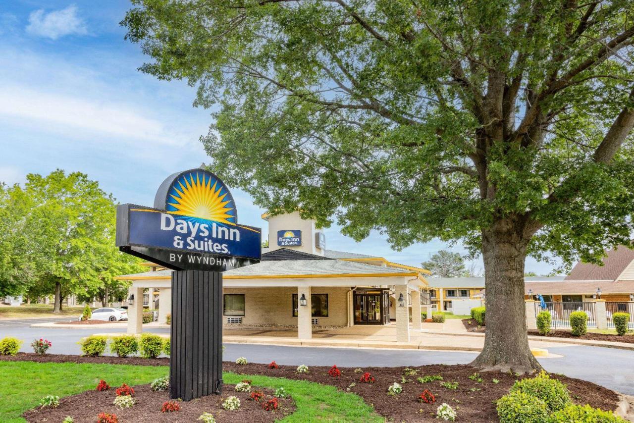 Days Inn & Suites By Wyndham Colonial Williamsburg Bagian luar foto